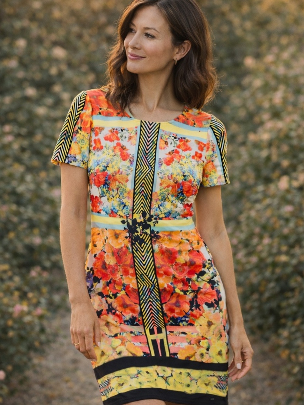 Romeo + Juliet Couture Floral Geometric Print Scuba Mini Dress Size Medium